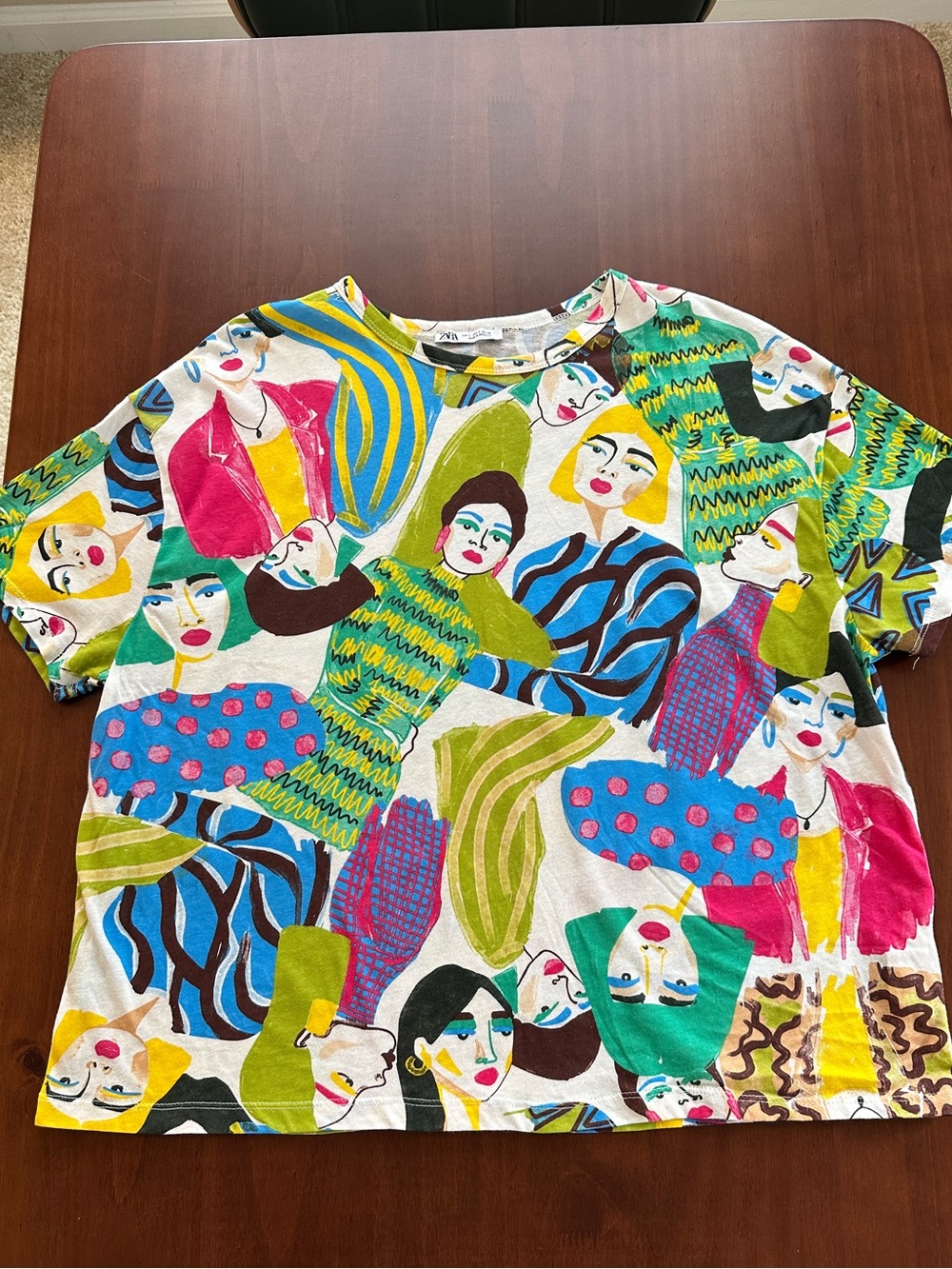 Zara Multicolor Illustrated Faces Short Sleeve 100% Cotton Short Sleeve Tee